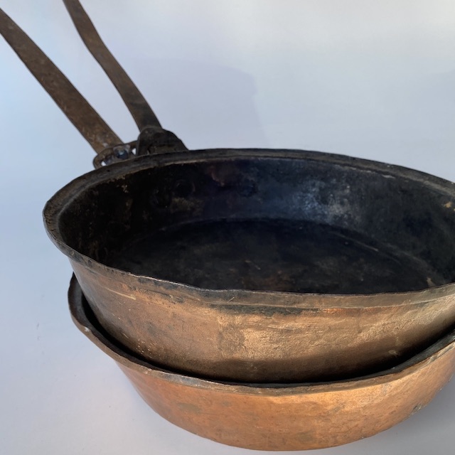 POTS n PANS, Frypan - Copper Large w Long Forged Handle Large